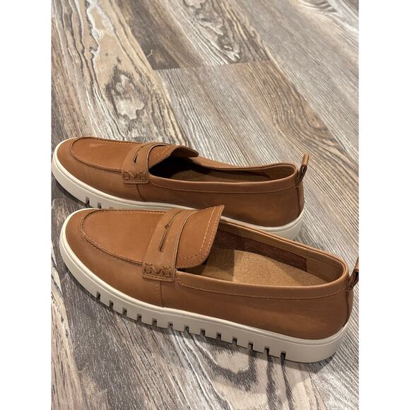 Vionic Uptown Leather Loafer Size 8.5 - Picture 3 of 6